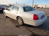 LINCOLN TOWN CAR SIGNATURE LIMITED 1LNHM82W85Y655115 photo
