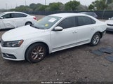 VOLKSWAGEN PASSAT 1.8T S 1VWAT7A30HC031821 снимка