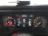 JEEP WRANGLER 4-DOOR SAHARA 4X4 1C4PJXEG9RW355379 fotografie