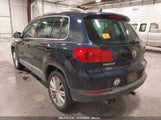 VOLKSWAGEN TIGUAN SE W/SUNROOF NAV WVGBV7AX3CW****** снимка