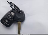 HYUNDAI ELANTRA SE 5NPD84LF4HH032885 снимка