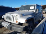 JEEP WRANGLER SAHARA 1J4FA541X8L****** снимка