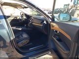 VOLVO XC90 T6 MOMENTUM 6 PASSENGER YV4A221K4M1710669 снимка