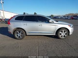 VOLVO XC60 T6 YV4902RK4F2****** fotografie