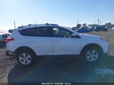 TOYOTA RAV4 XLE JTMRFREV7DD012370 снимка