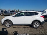 TOYOTA RAV4 XLE JTMRFREV7DD012370 снимка