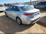 TOYOTA COROLLA LE 5YFEPMAE0NP325540 снимка