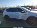 VOLKSWAGEN TIGUAN 2.0T SE 3VV3B7AX0NM138994 fotografie