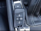 VOLKSWAGEN TIGUAN 2.0T SE 3VV3B7AX0NM138994 снимка