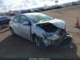 TOYOTA COROLLA LE 2T1BURHE0GC602494 снимка