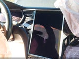 Tesla Model X 100D/75D/P100D 5YJXCBE27JF088737 снимка