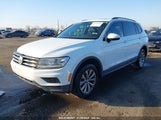 VOLKSWAGEN TIGUAN 2.0T SE/2.0T SEL 3VV2B7AX0JM096218 снимка
