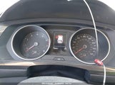 VOLKSWAGEN TIGUAN 2.0T SE/2.0T SEL 3VV2B7AX0JM096218 снимка