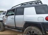 TOYOTA FJ CRUISER JTEBU11F670033225 photo