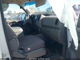NISSAN NV CARGO NV3500 HD SV STANDARD ROOF V8 1N6AF0KY7MN804565 fotografie