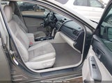 TOYOTA CAMRY HYBRID XLE 4T1BD1FK8EU102685 fotografie