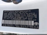 Toyota Corolla Le 5YFBURHE8HP622204 снимка