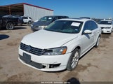 VOLKSWAGEN PASSAT 2.0L TDI SE 1VWBN7A32EC016554 снимка
