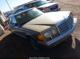 MERCEDES-BENZ 560 SEL WDBCA39E7LA505668 снимка