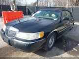 LINCOLN TOWN CAR SIGNATURE 1LNHM82W4YY794291 fotografie