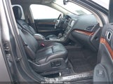 LINCOLN MKT 2LMHJ5FR2ABJ50291 снимка
