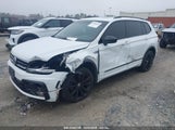 VOLKSWAGEN TIGUAN 2.0T SE/2.0T SE R-LINE BLACK/2.0T SEL 3VV2B7AX1LM151388 photo