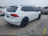 VOLKSWAGEN TIGUAN 2.0T SE/2.0T SE R-LINE BLACK/2.0T SEL 3VV2B7AX1LM151388 photo