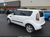 KIA SOUL + KNDJT2A23B7322200 снимка