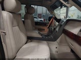 LINCOLN NAVIGATOR 5LMFU28R24LJ32137 снимка