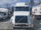 VOLVO VN VNL 4V4NC9EH9BN531529 снимка