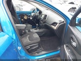 JEEP CHEROKEE LATITUDE FWD 1C4PJLCB4JD557241 fotografie