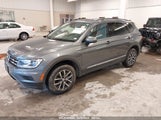 VOLKSWAGEN TIGUAN 2.0T SE/2.0T SE R-LINE BLACK/2.0T SEL 3VV2B7AX1LM062078 снимка