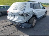 Volkswagen Tiguan 2.0T S 3VV1B7AX5KM050798 fotografie