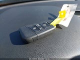 VOLKSWAGEN TIGUAN 2.0T SE/2.0T SEL 3VV3B7AX7JM008561 снимка