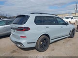 BMW X7 XDRIVE40I 5UX23EM01S9W23566 photo