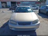 TOYOTA CAMRY LE V6 JT2BF22K810****** снимка