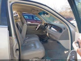 LINCOLN TOWN CAR CARTIER 1LNHM83W81Y669301 снимка