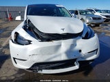 TESLA MODEL Y LONG RANGE DUAL MOTOR ALL-WHEEL DRIVE 7SAYGDEE1NF402745 fotografie