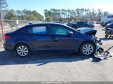 TOYOTA COROLLA LE 5YFEPMAE2NP303443 снимка