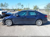 TOYOTA COROLLA LE 5YFEPMAE2NP303443 снимка