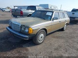 MERCEDES-BENZ 300 TDT WDBAB93A2EF****** снимка