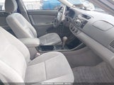 TOYOTA CAMRY LE V6 4T1BF30K83U561114 снимка