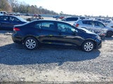 TOYOTA COROLLA LE 5YFB4MDE8RP145509 снимка