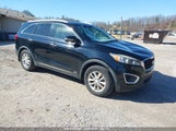 KIA SORENTO 2.4L LX 5XYPGDA35GG015771 photo