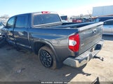 TOYOTA TUNDRA SR5 5.7L V8 5TFDW5F12JX770657 снимка