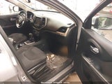 JEEP CHEROKEE LATITUDE 1C4PJMCS1GW170018 снимка