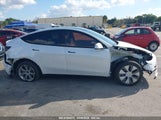 TESLA MODEL Y LONG RANGE DUAL MOTOR ALL-WHEEL DRIVE 7SAYGDEE3NA014770 photo