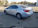 TOYOTA COROLLA LE 5YFBURHE8JP742378 снимка