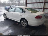 VOLKSWAGEN PASSAT 1.8T SE 1VWBT7A37EC071782 fotografie
