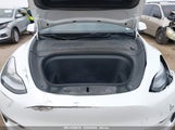 TESLA MODEL Y LONG RANGE DUAL MOTOR ALL-WHEEL DRIVE/PERFORMANCE DUAL MOTOR ALL-WHEEL DRIVE 5YJYGDEF6LF038504 fotografie